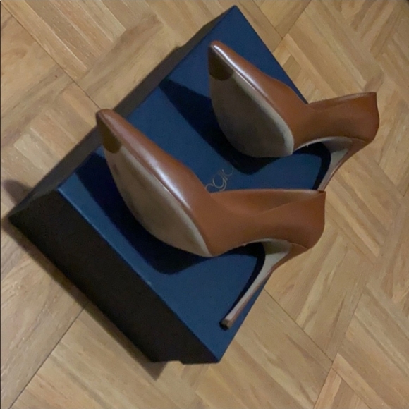 Sergio Rossi Godiva Pumps - Picture 6 of 6